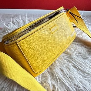 Like New - Yellow Calvin Klein bag with strap
